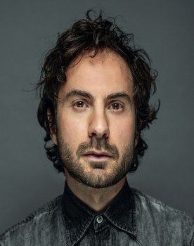 Mario Scerbo as Paolo