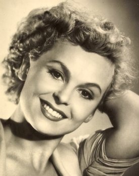 Bruni Löbel as Lady Stutfield