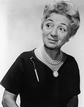 Molly Picon as Itke/Judel