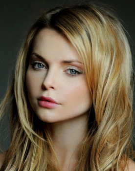 Izabella Miko
