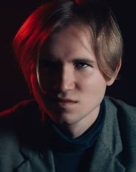 Cyprian Święcki as Prof. Bondarenko