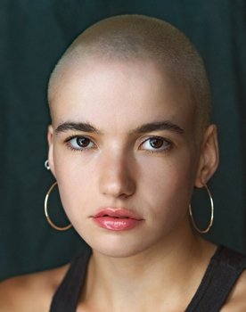 Mia Artemis as Julie Mac