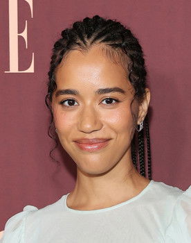 Jasmin Savoy Brown as Mindy Meeks-Martin