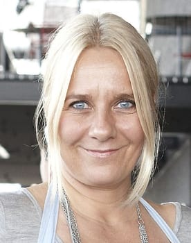 Helle Dolleris as 