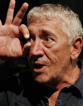 Ivaylo Hristov as Daskala