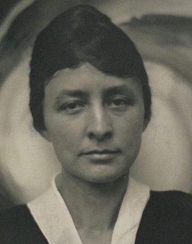 Georgia O'Keeffe: Painter of the Far West
