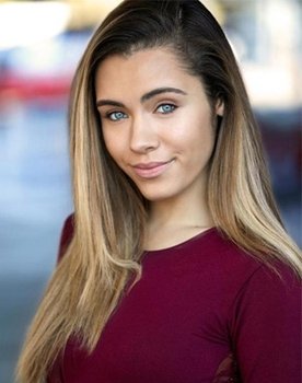 Nova Chez as Ashley