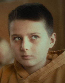 Brendon Tunaj as Teenage Elija