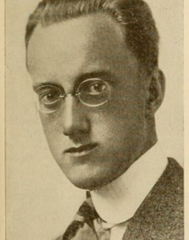 Pete Smith as Narrator (voice)