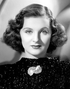 Constance Moore as Connie Curtiss