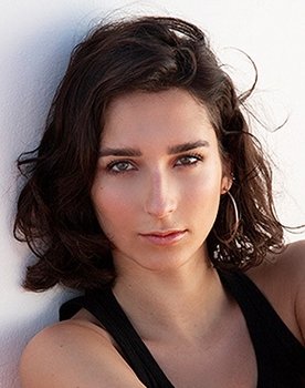 Lola Rodríguez as 