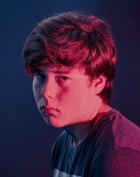 Eduardo Serra as Andy