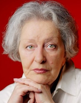 Galina Alekhina as Ava