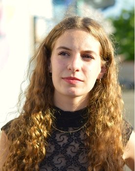 Zorha Carassou--Sechet as Joe