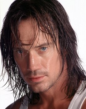 Kevin Sorbo as Olaff