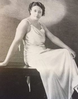 Eloyce Gist as Mother