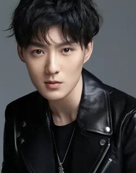 Hua Cheng as Chen Rong