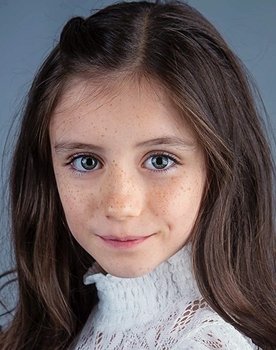 Michaela Russell as Mikayla