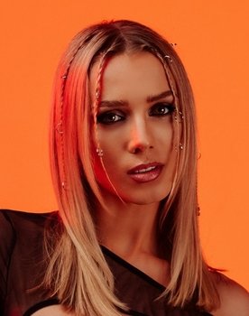 Liis Lemsalu as Jete