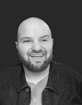 Jonathan Hughes as (voice)