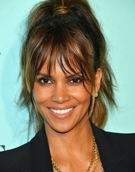 Halle Berry Photo