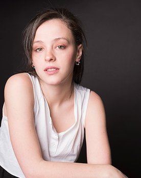 Catalina Sopelana as Elena