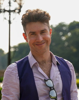 James Atkins as Frankie