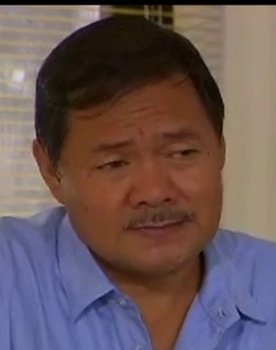 Gammy Viray as Lawyer