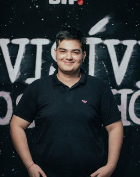 José Guilherme as Miguel Gomes