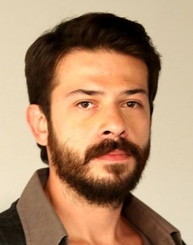 Ahmet Tansu Taşanlar