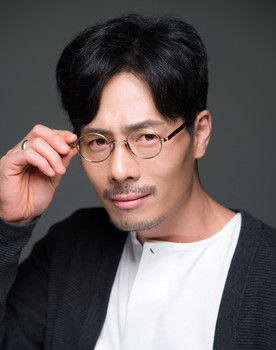 Shim Yoo-Seung as 판섭