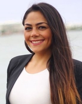 Ana Paulina Cáceres as Polita Valle de la Rionda