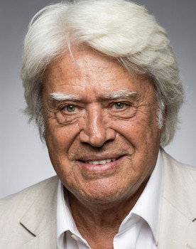 Cüneyt Arkın as Murat