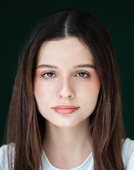Mia Fernandes