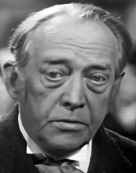 Pierre Risch as Chanoine