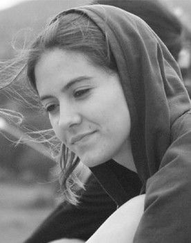 Sofía Gómez Córdova as Anciana