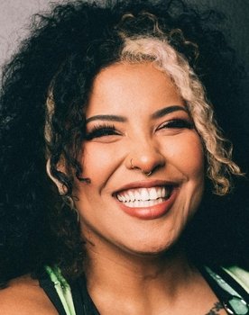 Danielle Paultre as Willow Nightingale