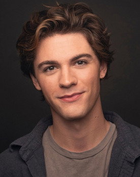 Jordan Doww as Lee Fletcher IV