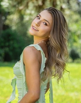 Giulia Nassa as Magê