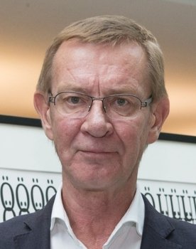 Heiki Ahonen as Self