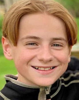 Ernst Jannerup Gjesing as Oskar Beck