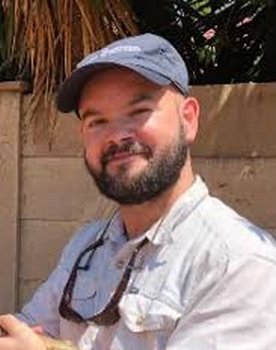 Huckleberry Fox as Karl Palmer