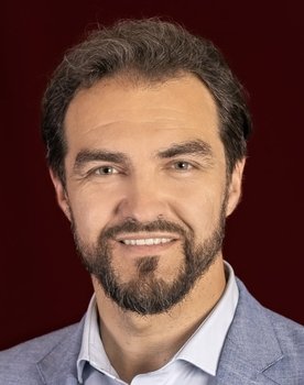 Attila Dolhai as Rómeó