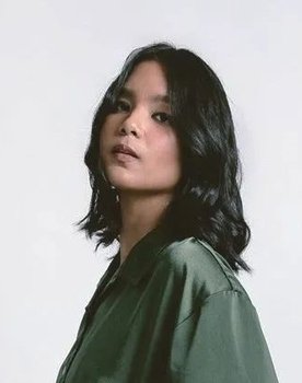 Rayssa Dynta as Jenny Hakim