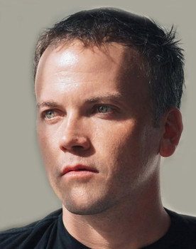 Arne Gjelten as Ernie