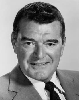 Jack Hawkins as Gen. Alex Schottland