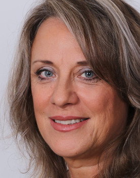 Henriëtta Gryffenberg as Karen Hattingh