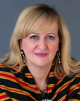 Malika Domrane as Self