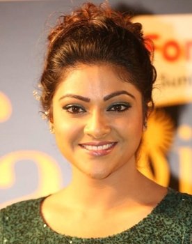 Abhirami as Ananthalakshmi Varadarajan