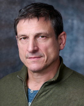 Dominic Rickhards as Mike Garner